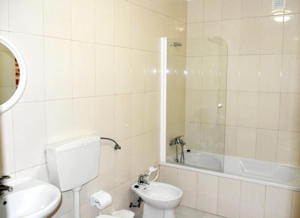 Apartamentos Encosta Do Mar Albufeira Exteriör bild