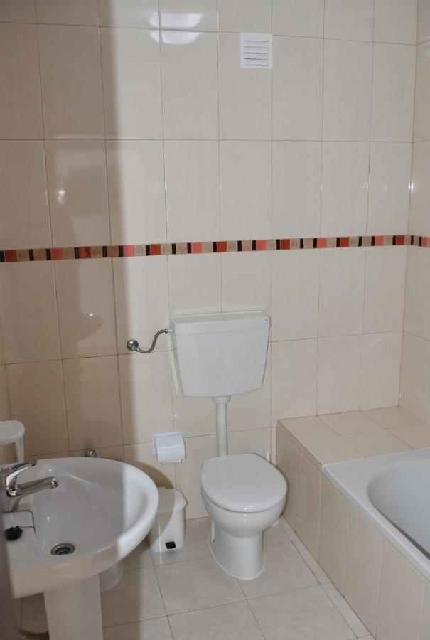 Apartamentos Encosta Do Mar Albufeira Exteriör bild